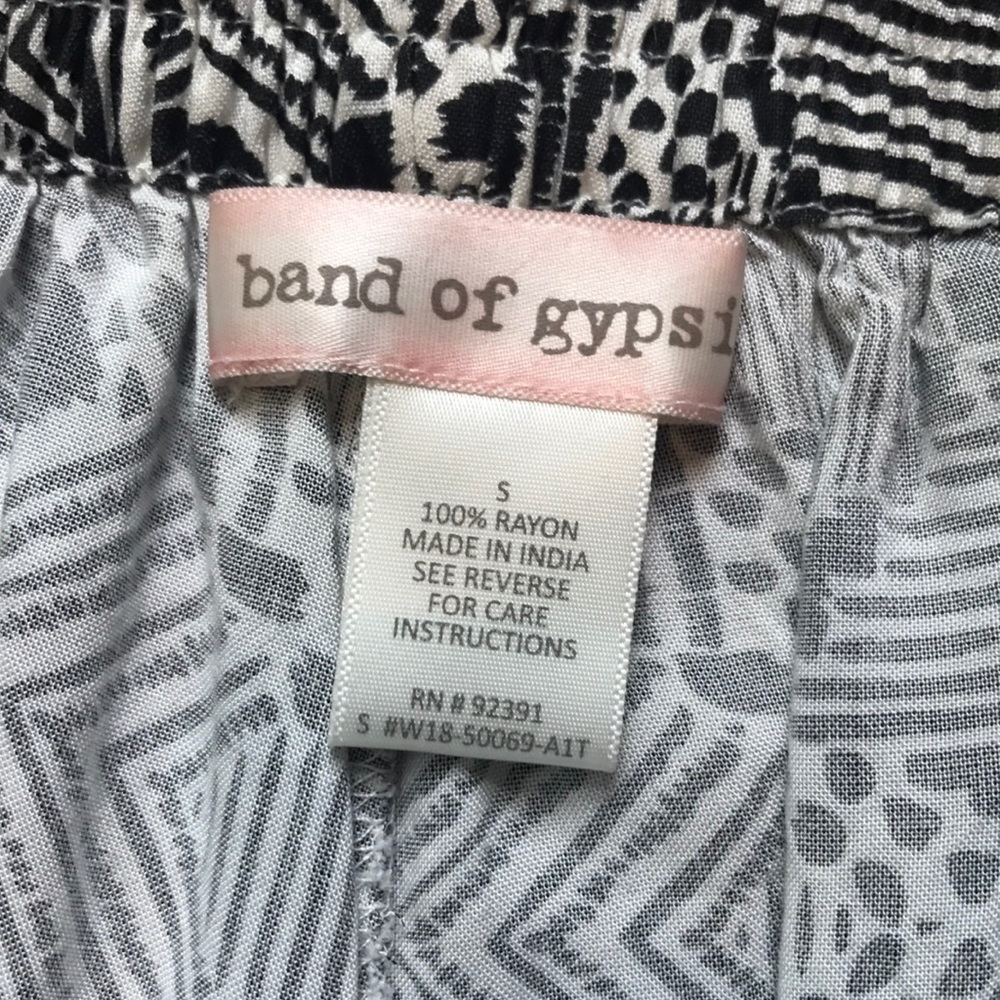 🖤 Pattern shorts!! - Picture 3 of 3